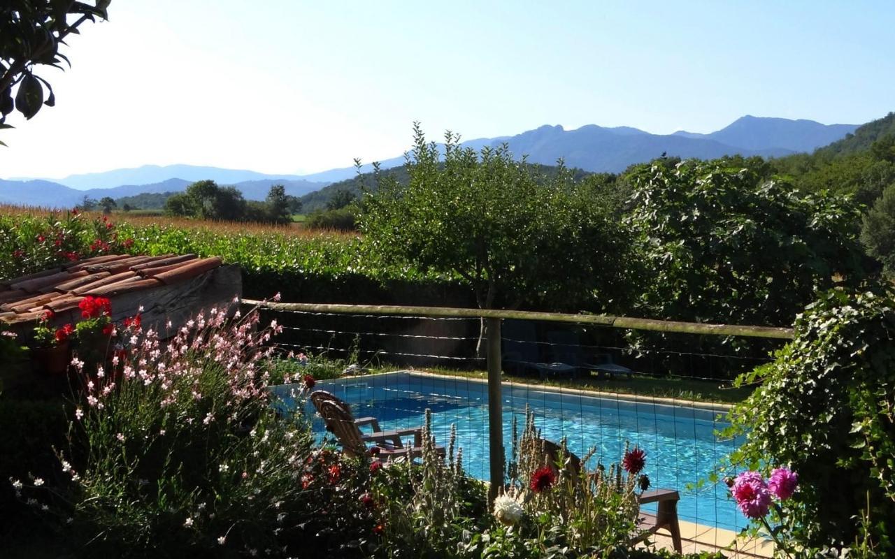 Gîtes Pyrénées Les Trois Montagnes Ganties Extérieur photo