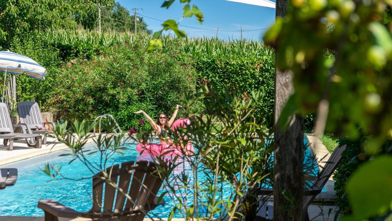 Gîtes Pyrénées Les Trois Montagnes Ganties Extérieur photo